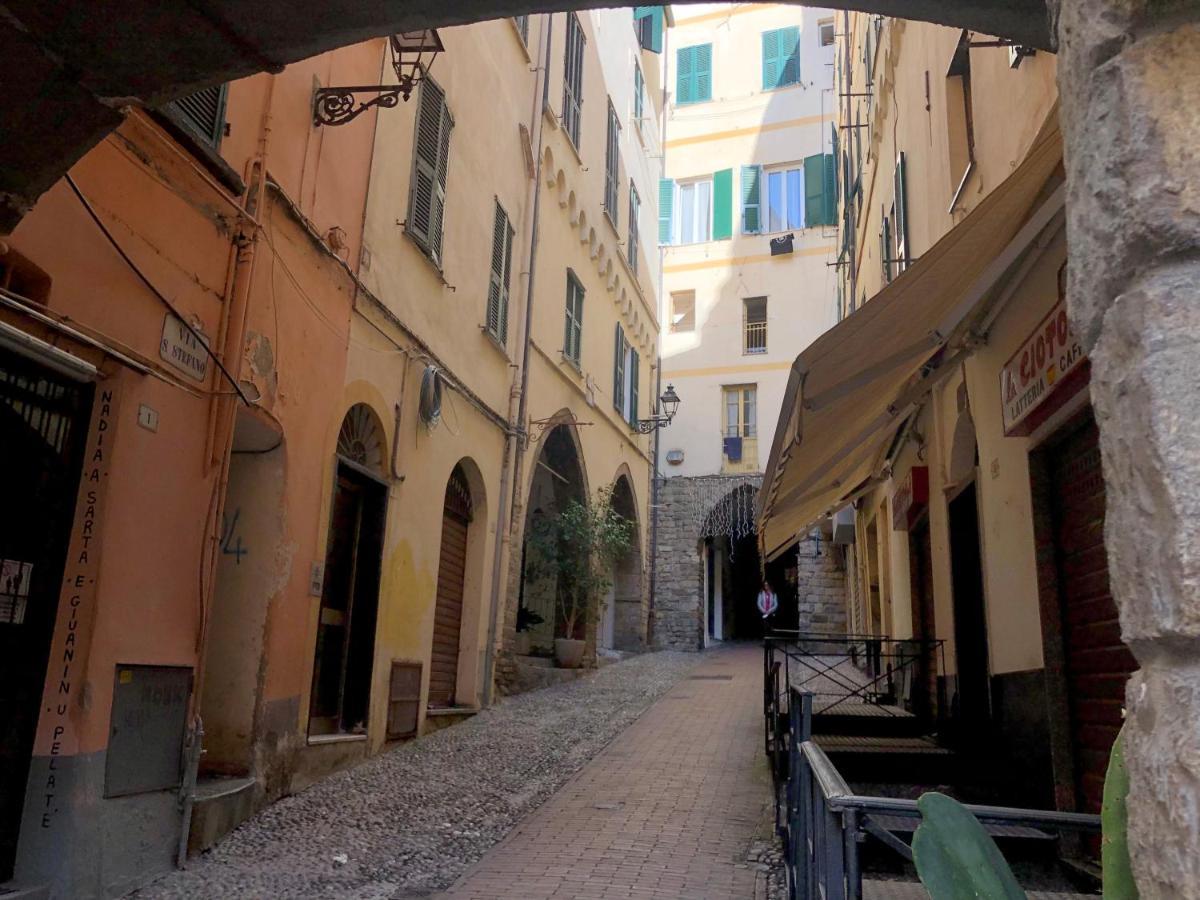Appartamento Ai Piedi Della Pigna サンレモ エクステリア 写真
