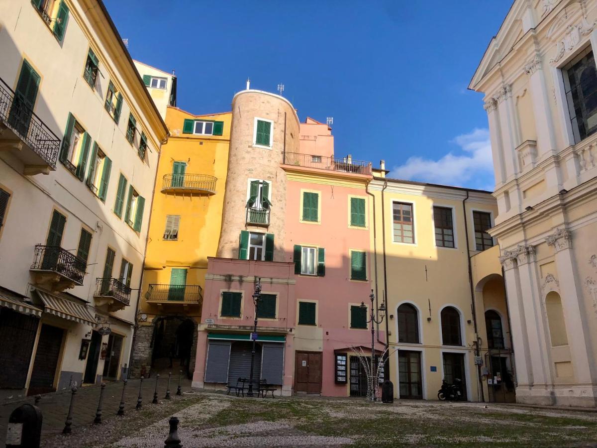 Appartamento Ai Piedi Della Pigna サンレモ エクステリア 写真