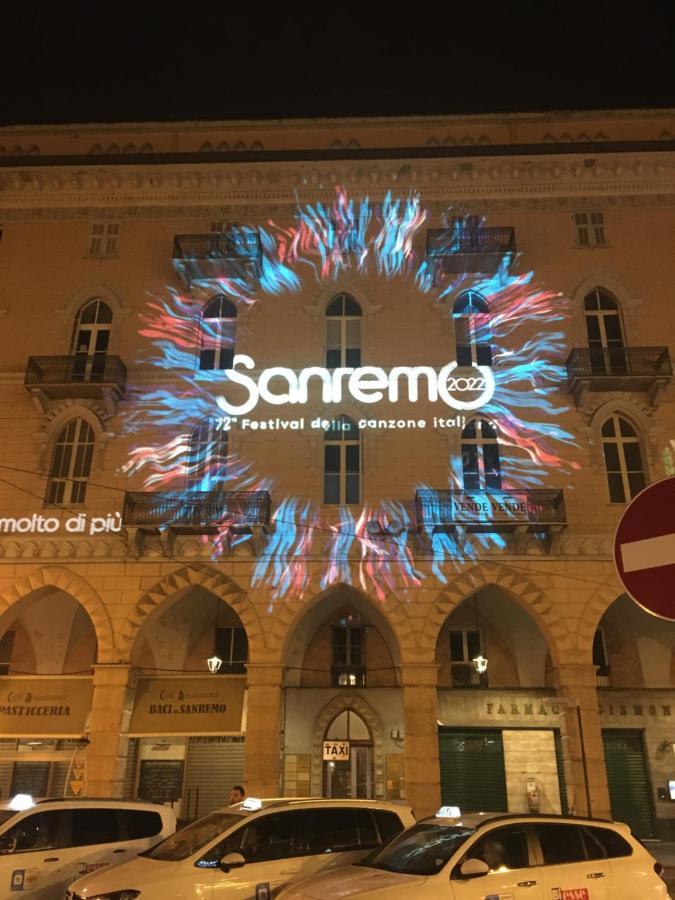 Appartamento Ai Piedi Della Pigna サンレモ エクステリア 写真